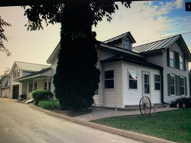 1455 N Brookfield Rd