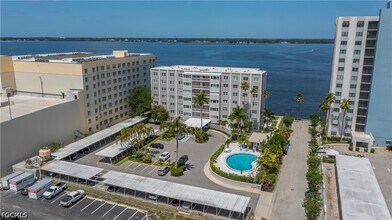 1900 Clifford St in Ft. Myers, FL - Building Photo - Building Photo