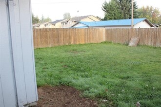 606 Marshall Ave in Sedro Woolley, WA - Building Photo - Building Photo