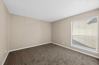 Hidden Valley Arlington in Arlington, TX - Building Photo - Building Photo