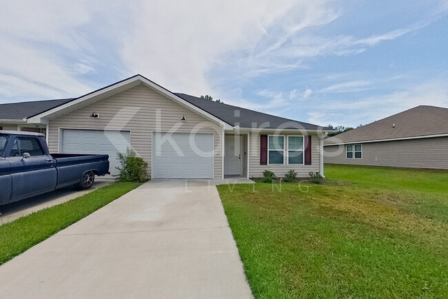 property at 52 Cottage Grove Dr