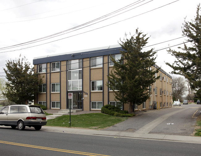 Forest Manor Apartments in Aurora, CO - Building Photo - Building Photo