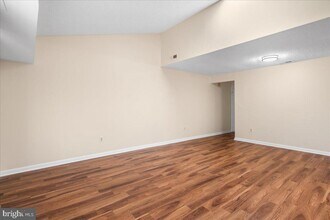 2304 Aspen Dr in Plainsboro, NJ - Building Photo - Building Photo