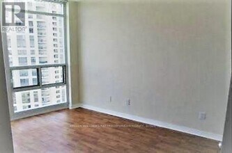 30 Harrison Garden Blvd in Toronto, ON - Building Photo - Building Photo