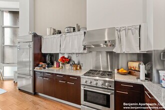 88 Kingston St, Unit 001B in Boston, MA - Building Photo - Building Photo