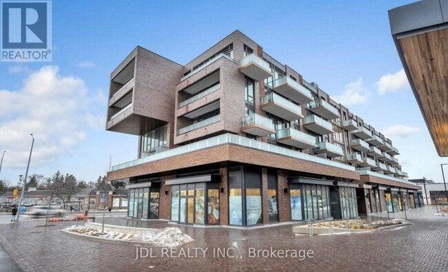 property at 215-215 Lakeshore Rd W