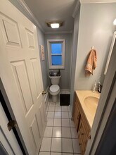 77 Circuit St, Unit #1 in Melrose, MA - Building Photo - Building Photo