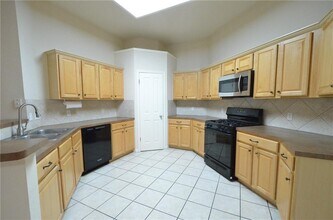 9007 Wampton Wy in Austin, TX - Building Photo - Building Photo