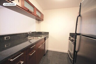 121 E 23rd St in New York, NY - Foto de edificio - Building Photo