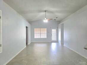 4972 Genevive Ct in Pensacola, FL - Building Photo - Building Photo
