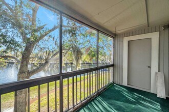 6311 Newtown Cir in Tampa, FL - Building Photo - Building Photo