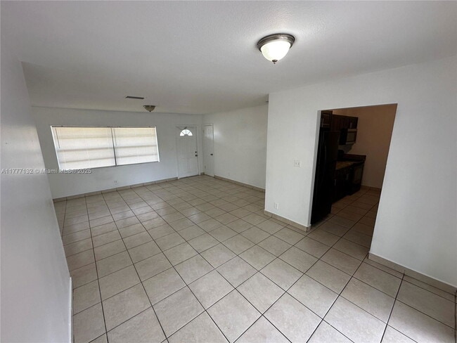 210 NW 18th St in Pompano Beach, FL - Building Photo - Building Photo