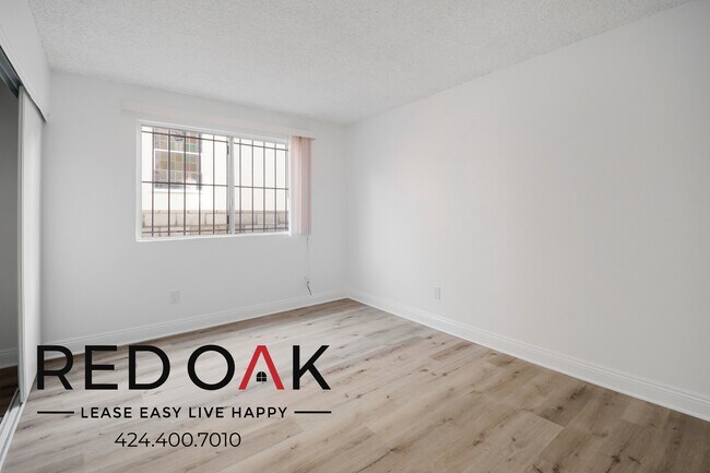 1500 S Gramercy Pl in Los Angeles, CA - Building Photo - Building Photo