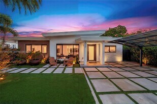 8030 Noremac Ave in Miami Beach, FL - Building Photo