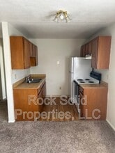 1008 E Jefferson Rd in Cheyenne, WY - Building Photo - Building Photo