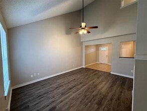 2719 Briarbank Cir in Dallas, TX - Building Photo - Building Photo