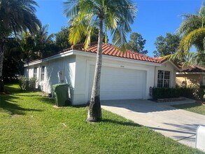 2036 NW 183rd Cir in Pembroke Pines, FL - Building Photo - Building Photo