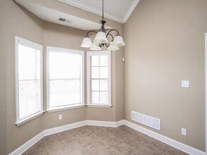 2647 Champion Hills Dr in Southaven, MS - Building Photo - Building Photo