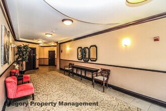 700 E Denny Way in Seattle, WA - Building Photo - Building Photo