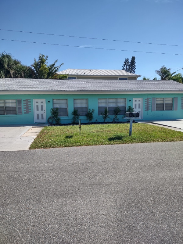 property at 405 S Cooper St