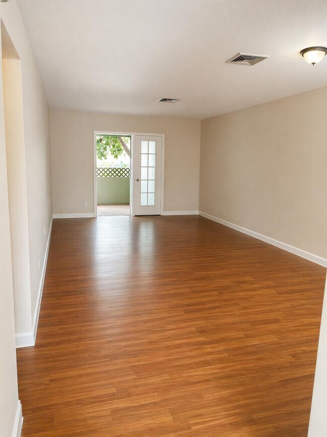 4317 Cocoanut Rd in West Palm Beach, FL - Building Photo - Building Photo