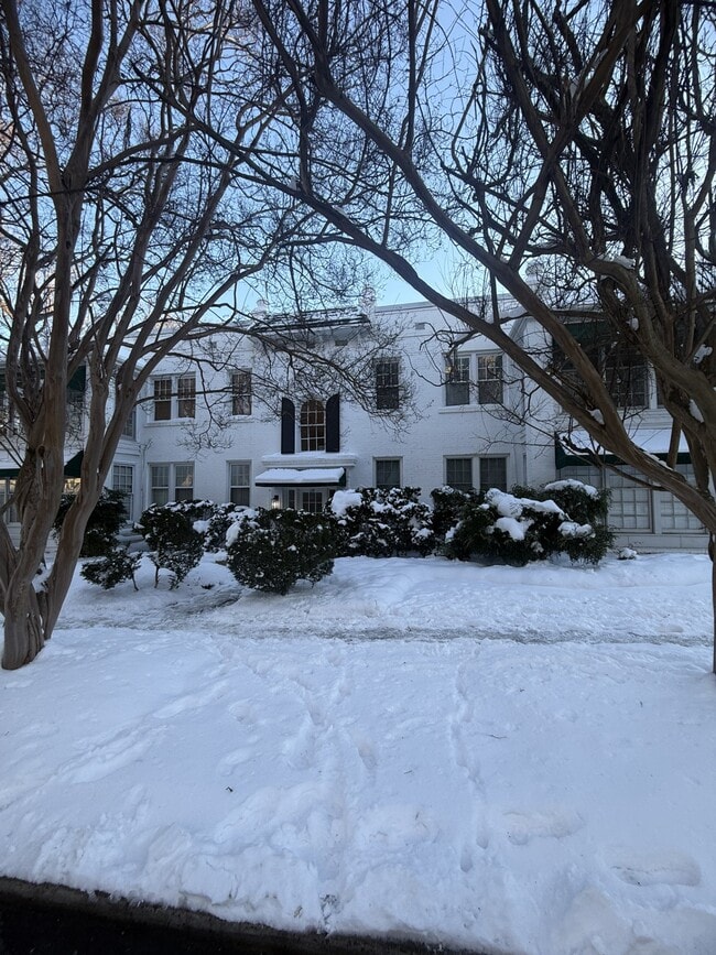property at 118 Altondale Ave