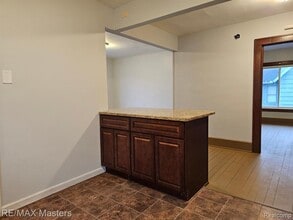437 N Monroe St, Unit B in Monroe, MI - Building Photo - Building Photo