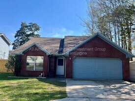 504 Easy St in Fort Walton Beach, FL - Building Photo