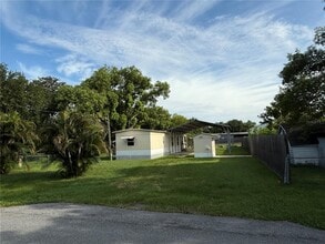 255 Trailer Ln in Kissimmee, FL - Building Photo - Building Photo