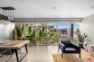 1145 Larrabee St in West Hollywood, CA - Building Photo - Building Photo