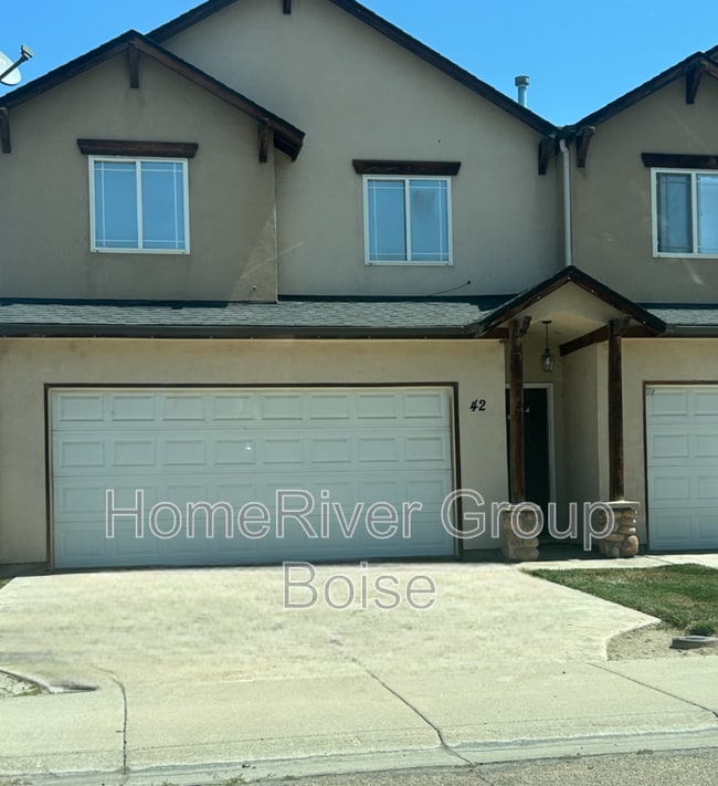 property at 42 S Sugar Loop Ln