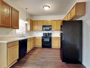 815 Brookhannah Ct in Fuquay Varina, NC - Building Photo - Building Photo