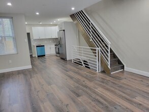 1514 S 27th St in Philadelphia, PA - Building Photo - Building Photo