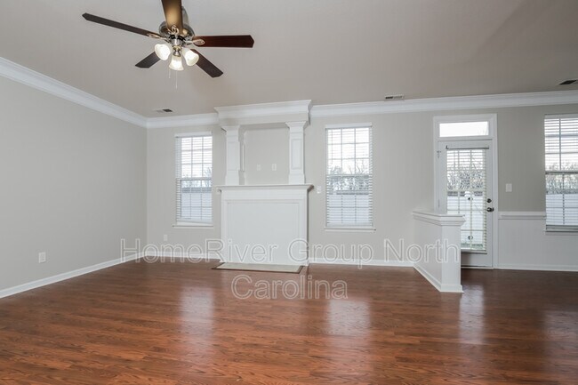 845 Hedgepath Terrace photo'