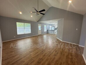 1428 Caneel Ct in Irving, TX - Building Photo - Building Photo