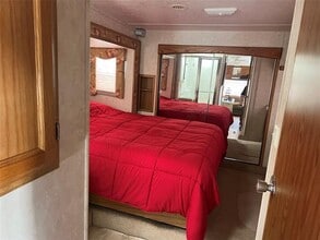 433 HCR 2105 Loop N in Whitney, TX - Building Photo - Building Photo