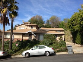 1807 Bara Rd, Unit B in Glendale, CA - Building Photo