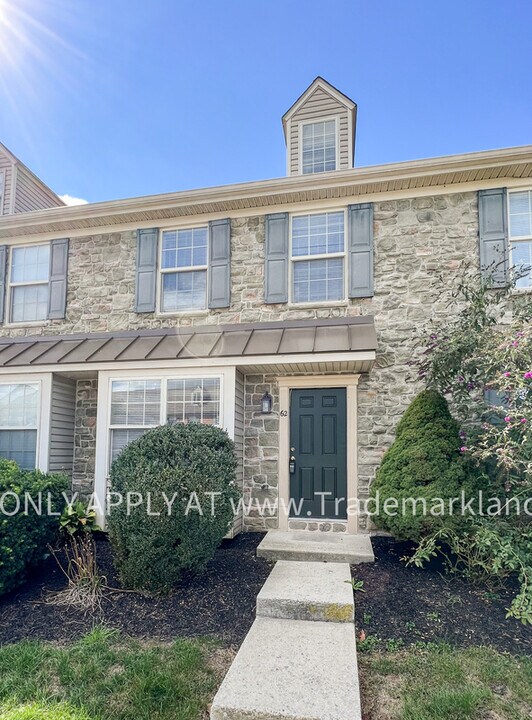 62 Covington Ct in Mount Joy, PA - Building Photo