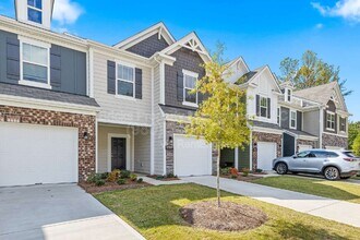 229 Quinn Rd in Wesley Chapel, NC - Building Photo - Building Photo