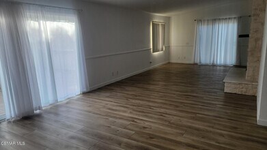 1720 Elsinore Creek in Oxnard, CA - Building Photo - Building Photo