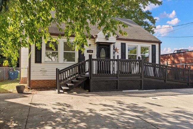 property at 1006 Carlton Ave
