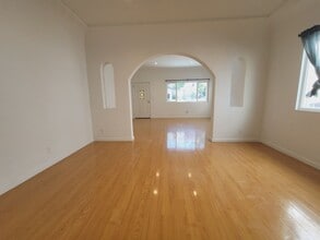 3933 Woolwine Dr in Los Angeles, CA - Building Photo - Building Photo