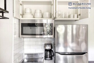 317 E 5th St in New York, NY - Building Photo - Building Photo