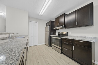 Mercury Cove Apartments in Palm Bay, FL - Building Photo - Building Photo