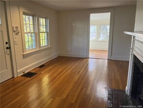 52 Washington Ave in Westport, CT - Building Photo - Building Photo