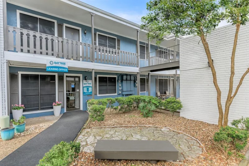 4645 Ocean Dr in Corpus Christi, TX - Building Photo