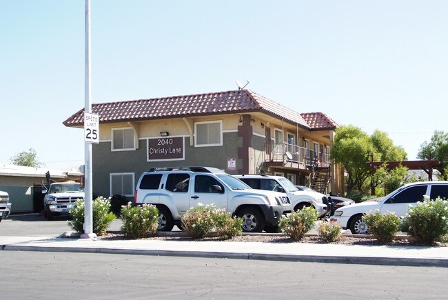 2040 N Christy Ln in Las Vegas, NV - Foto de edificio - Building Photo