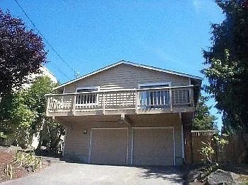 property at 5520 26th Ave NE