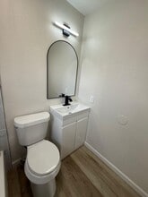 347 Ware Blvd in San Antonio, TX - Foto de edificio - Building Photo