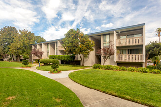 West Park Apartments in San Jose, CA - Building Photo - Building Photo